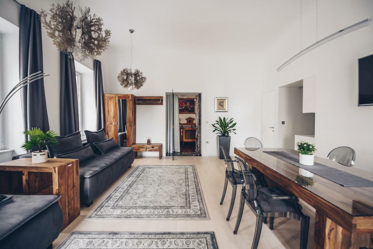 Feel Ljubljana Centre Apartment Bagian luar foto