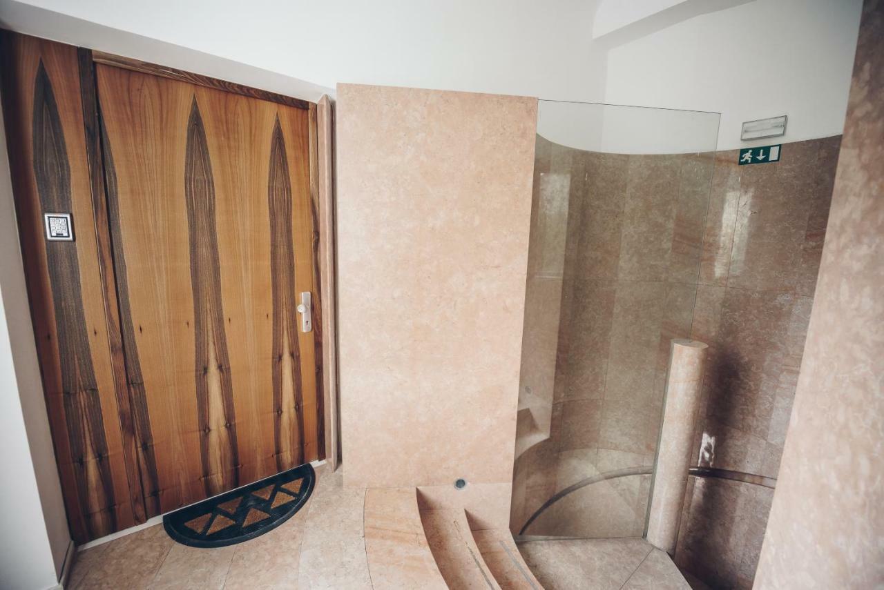 Feel Ljubljana Centre Apartment Bagian luar foto