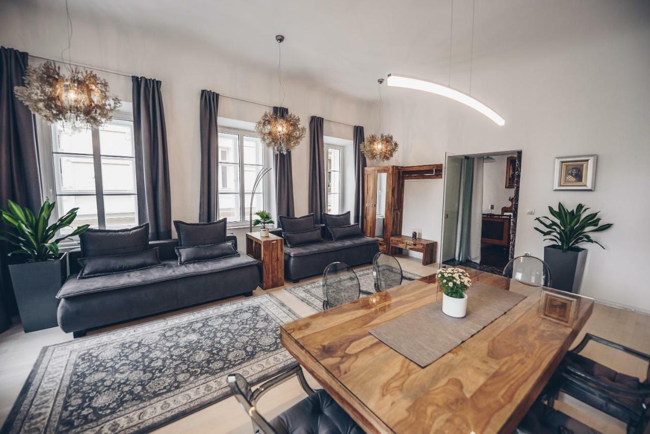 Feel Ljubljana Centre Apartment Bagian luar foto