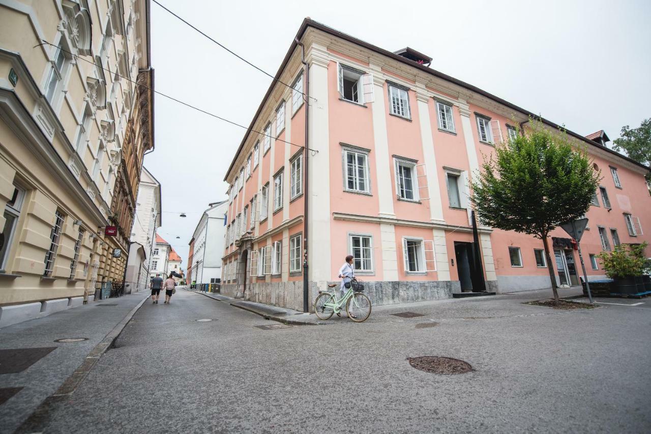 Feel Ljubljana Centre Apartment Bagian luar foto
